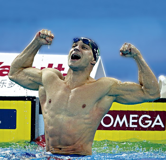 Aos 41 anos, Nicholas Santos é tricampeão mundial na natação